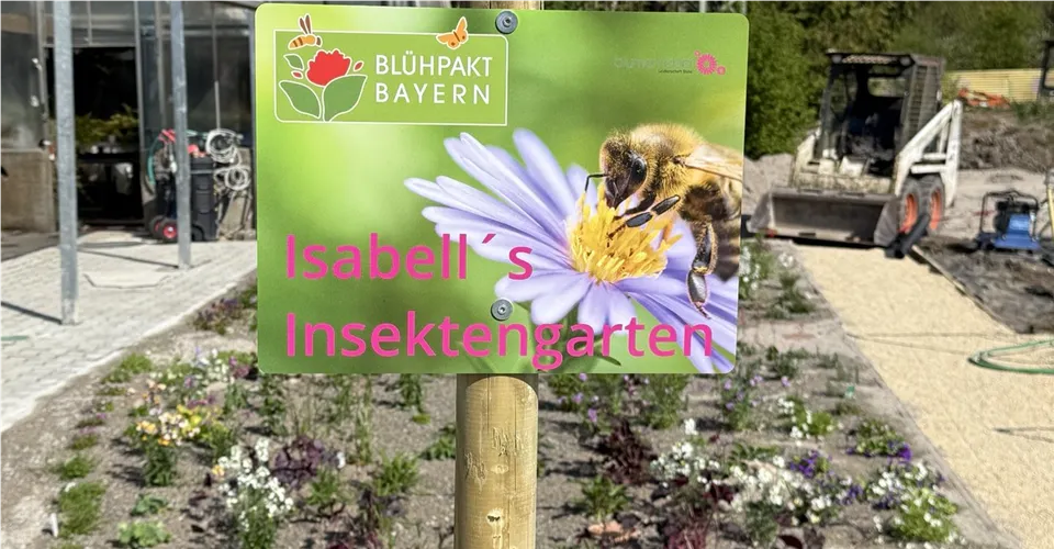 Schild Isabells Insektengarten – Blühpakt Bayern