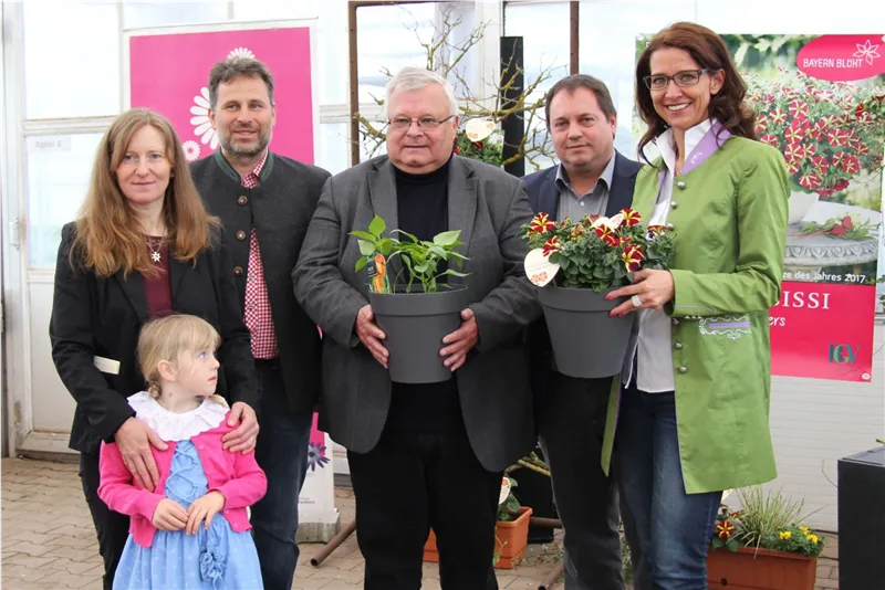 Gruppenbild zur Taufe der Sinnlichen Sissi